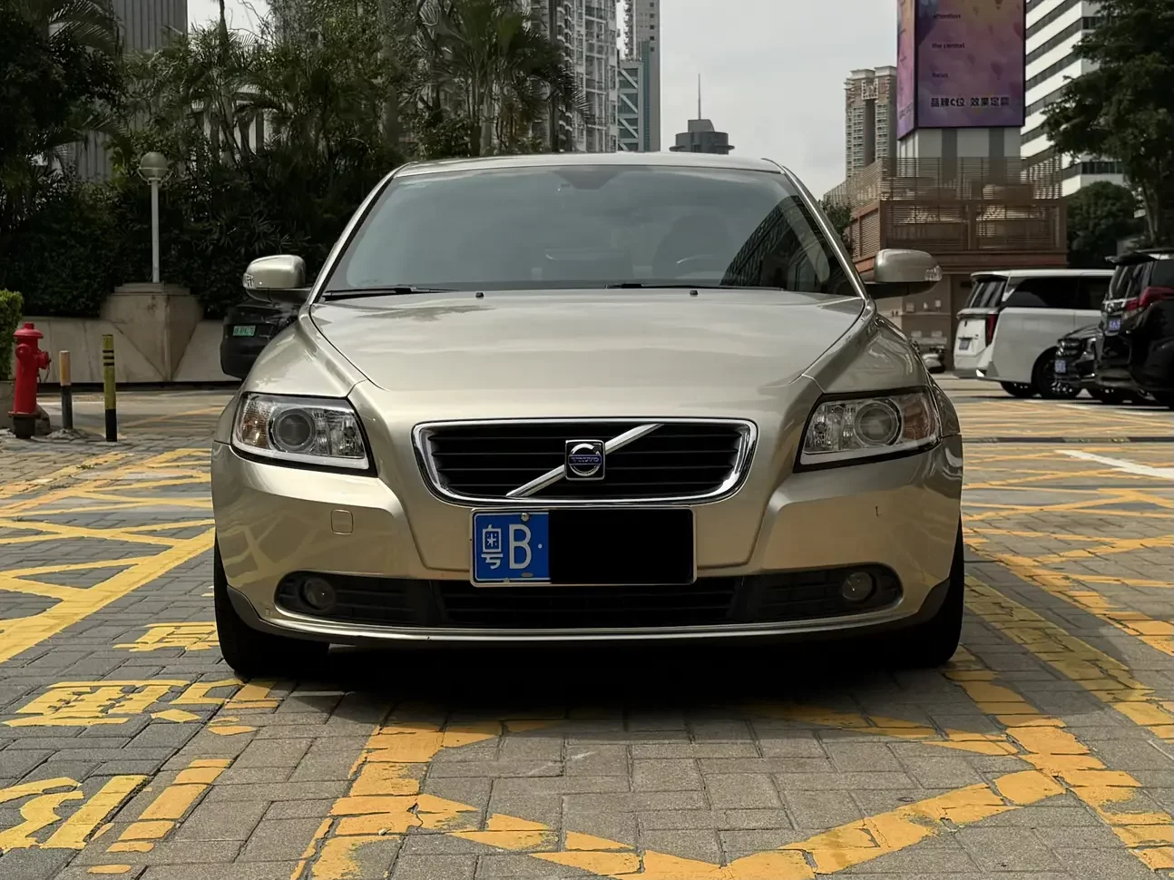 Volvo S40