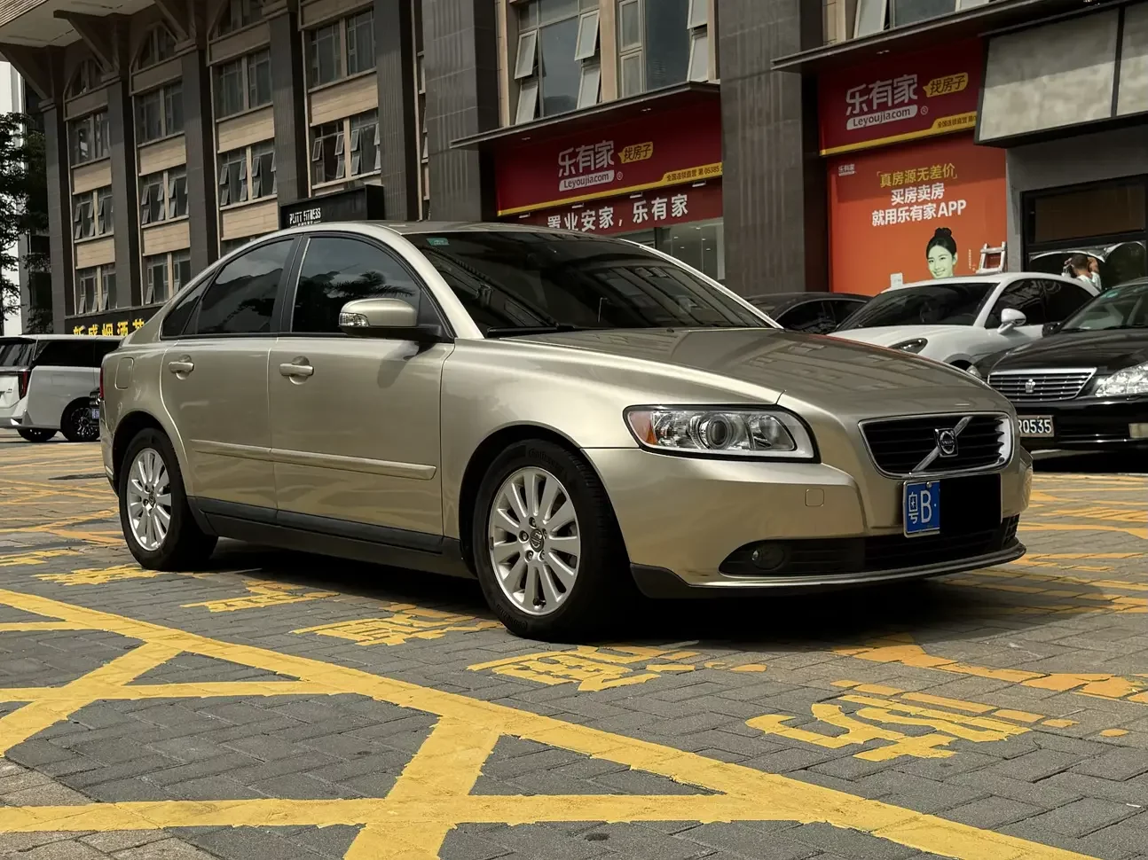Volvo S40