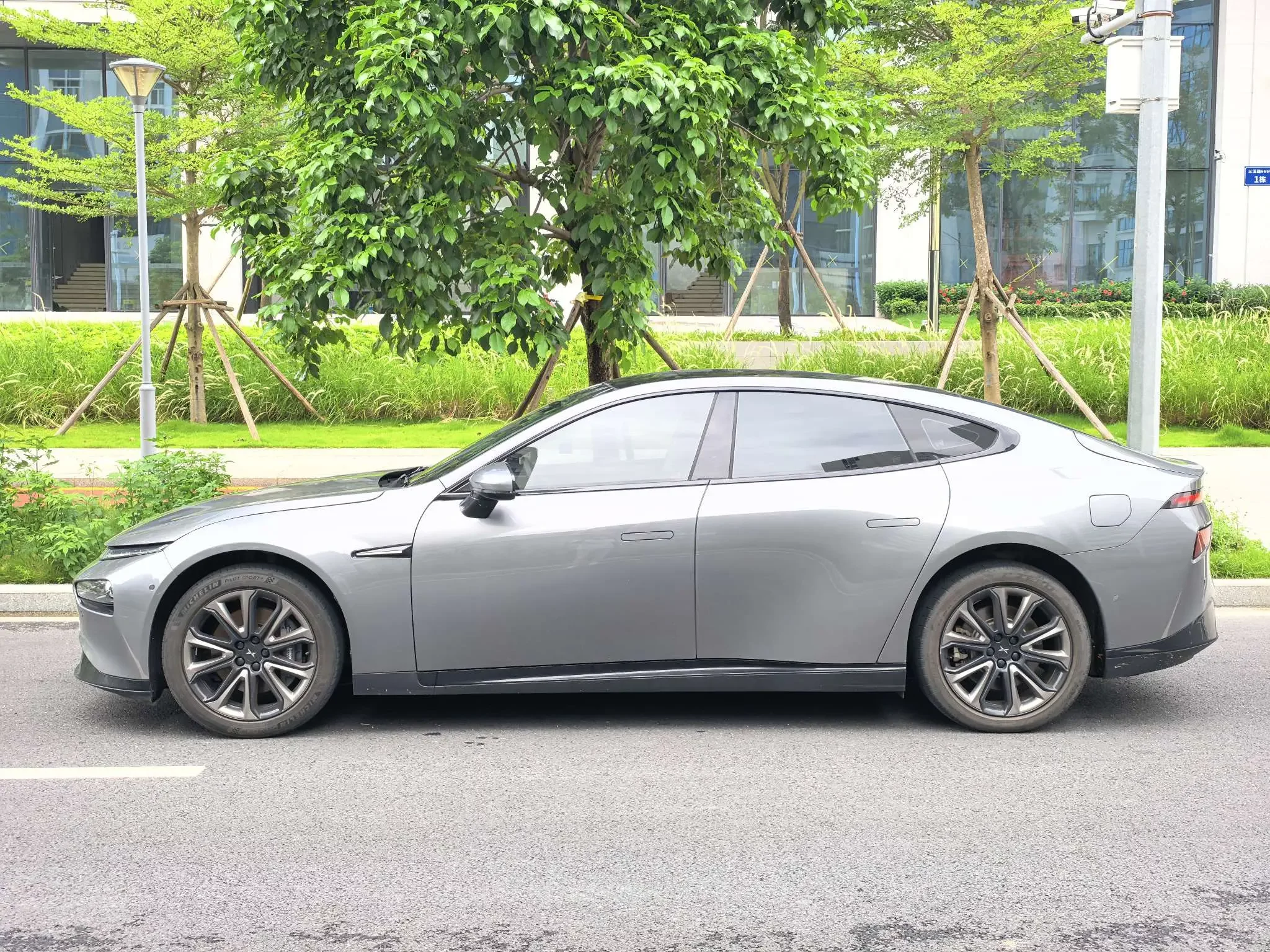 Xpeng P7