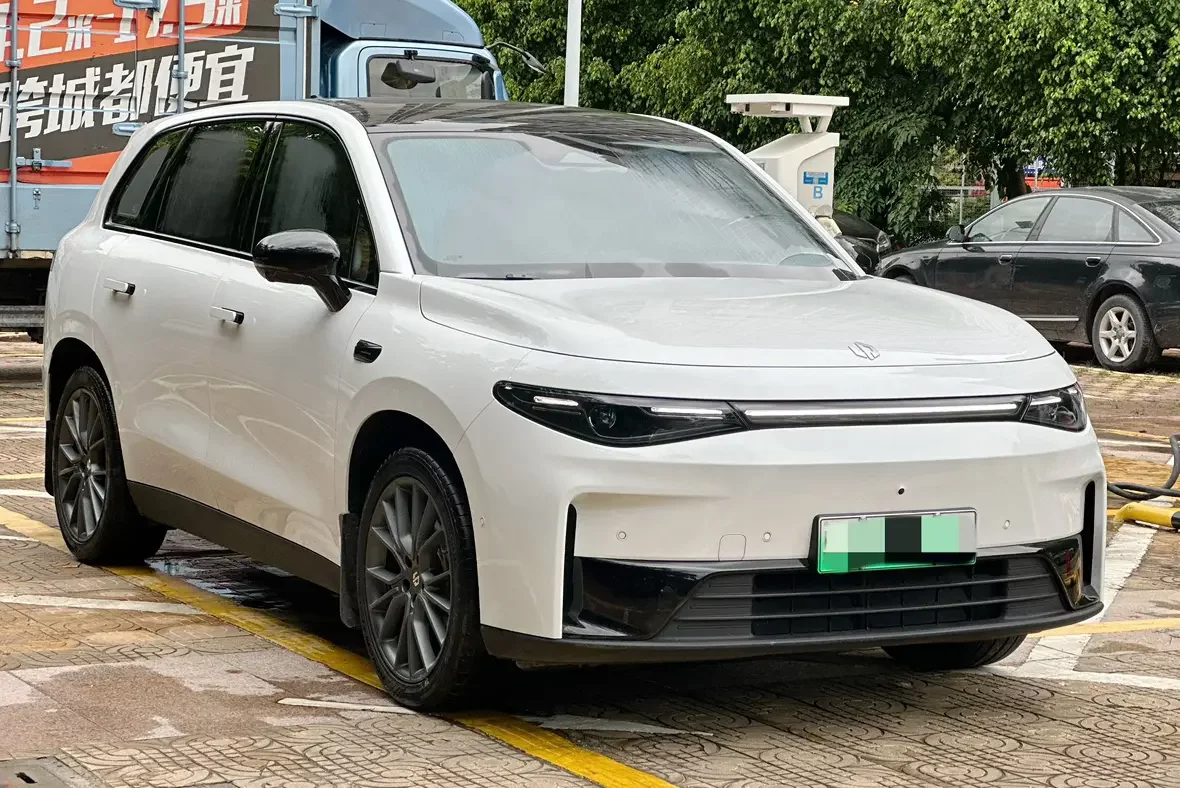 Leapmotor Zero running C10