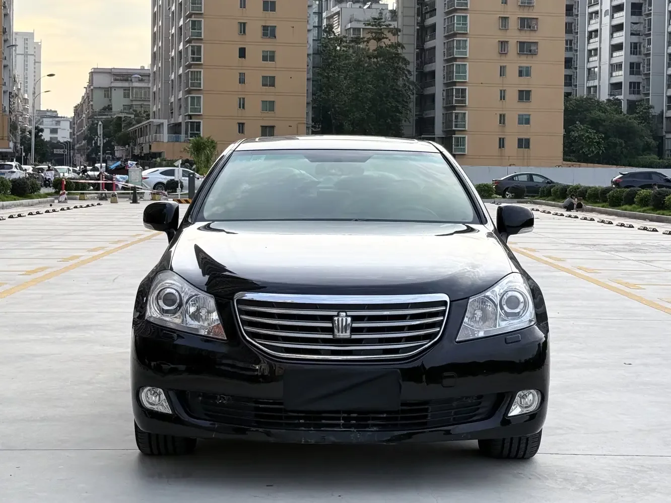 Toyota crown
