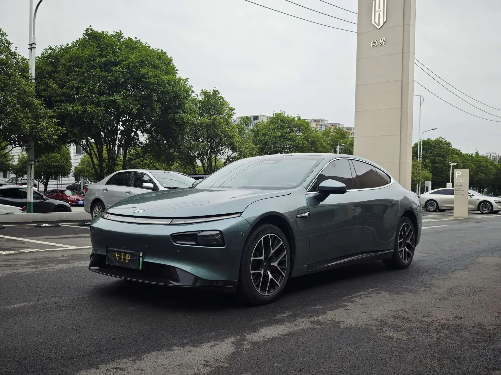 Xpeng P7