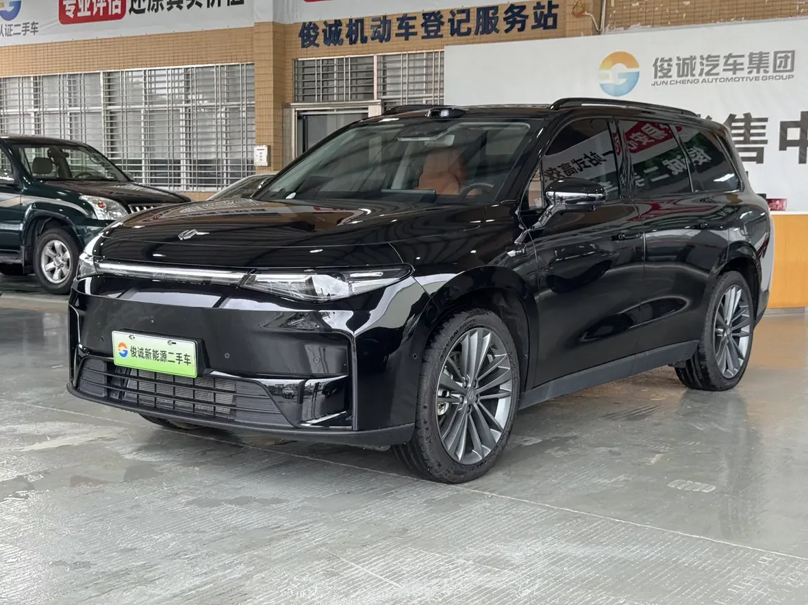 Leapmotor C16