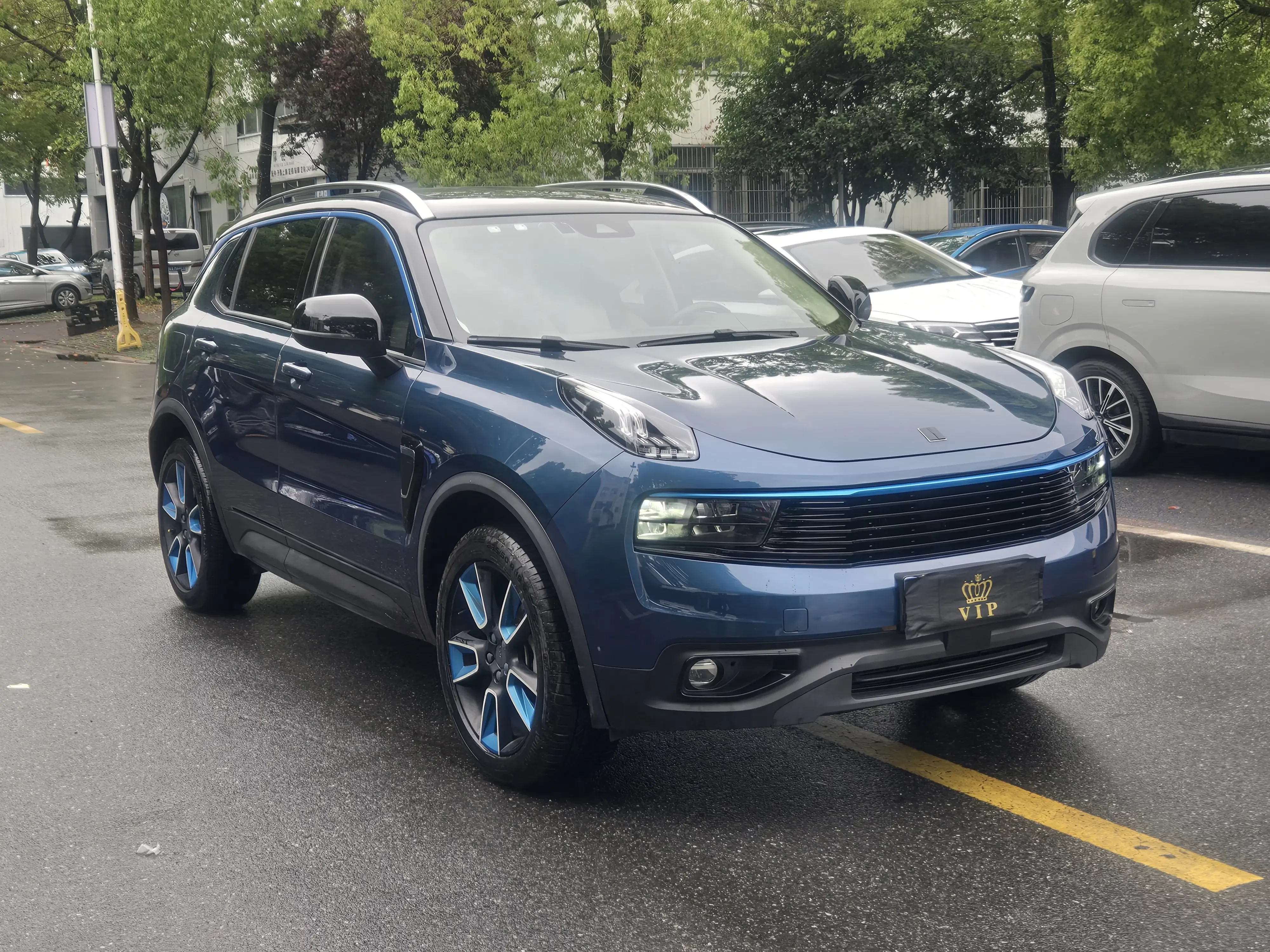Lynk & Co 01