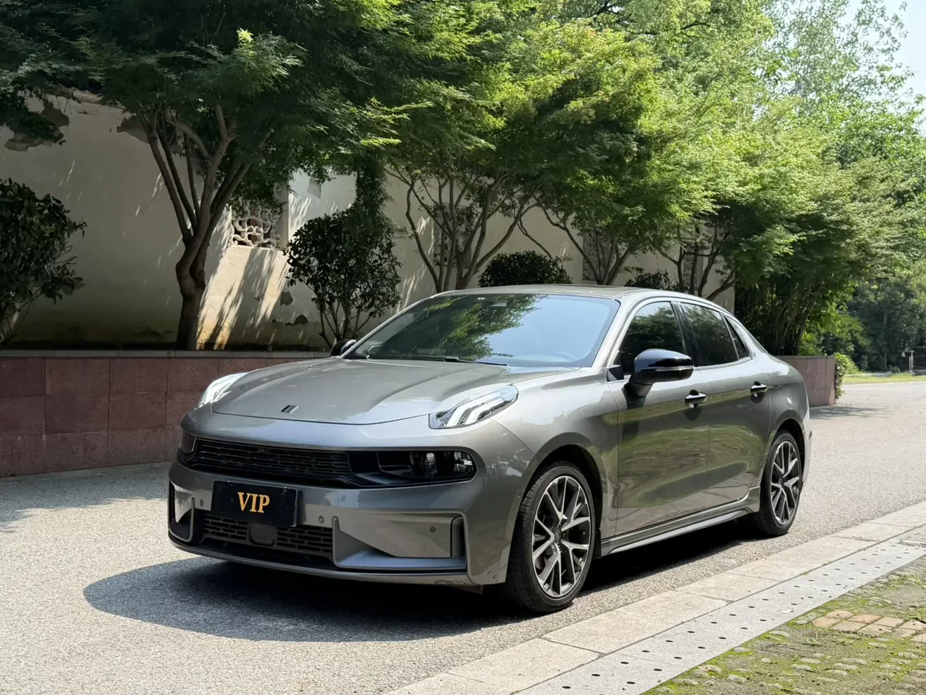 Lynk & Co 03