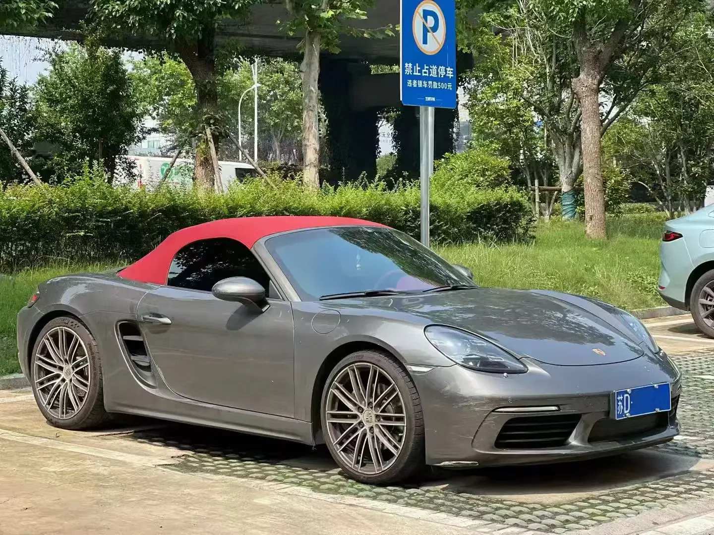 Porsche 718