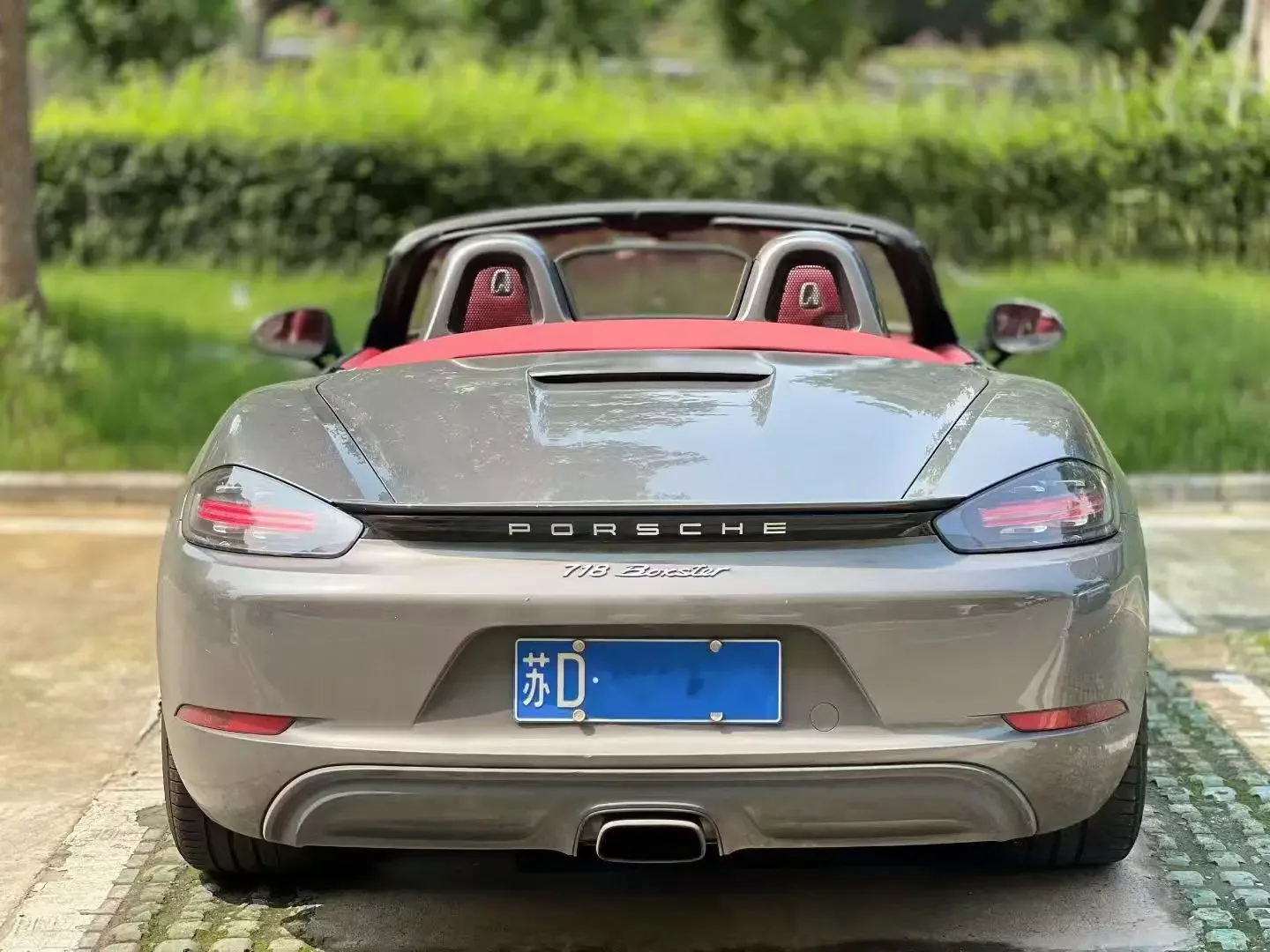 Porsche 718