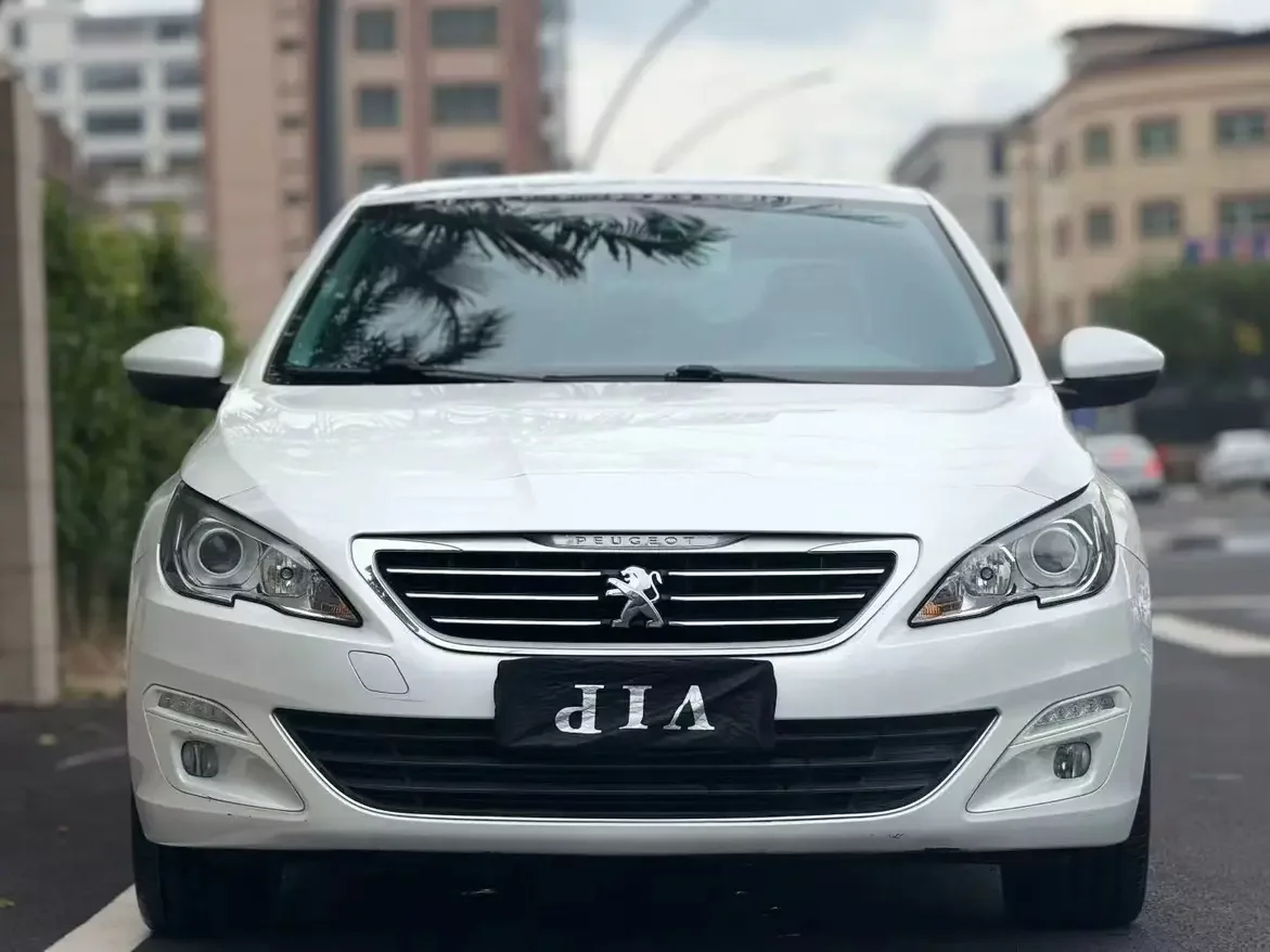 Peugeot 408