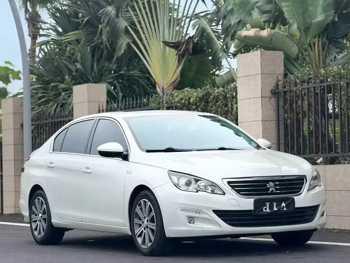 Peugeot 408