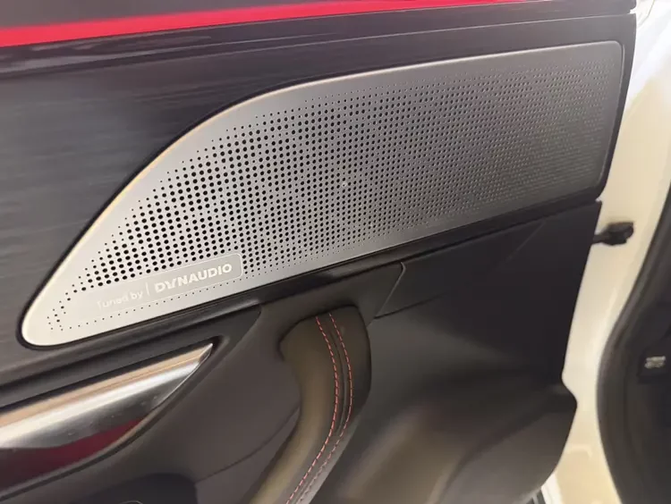 Xpeng P7