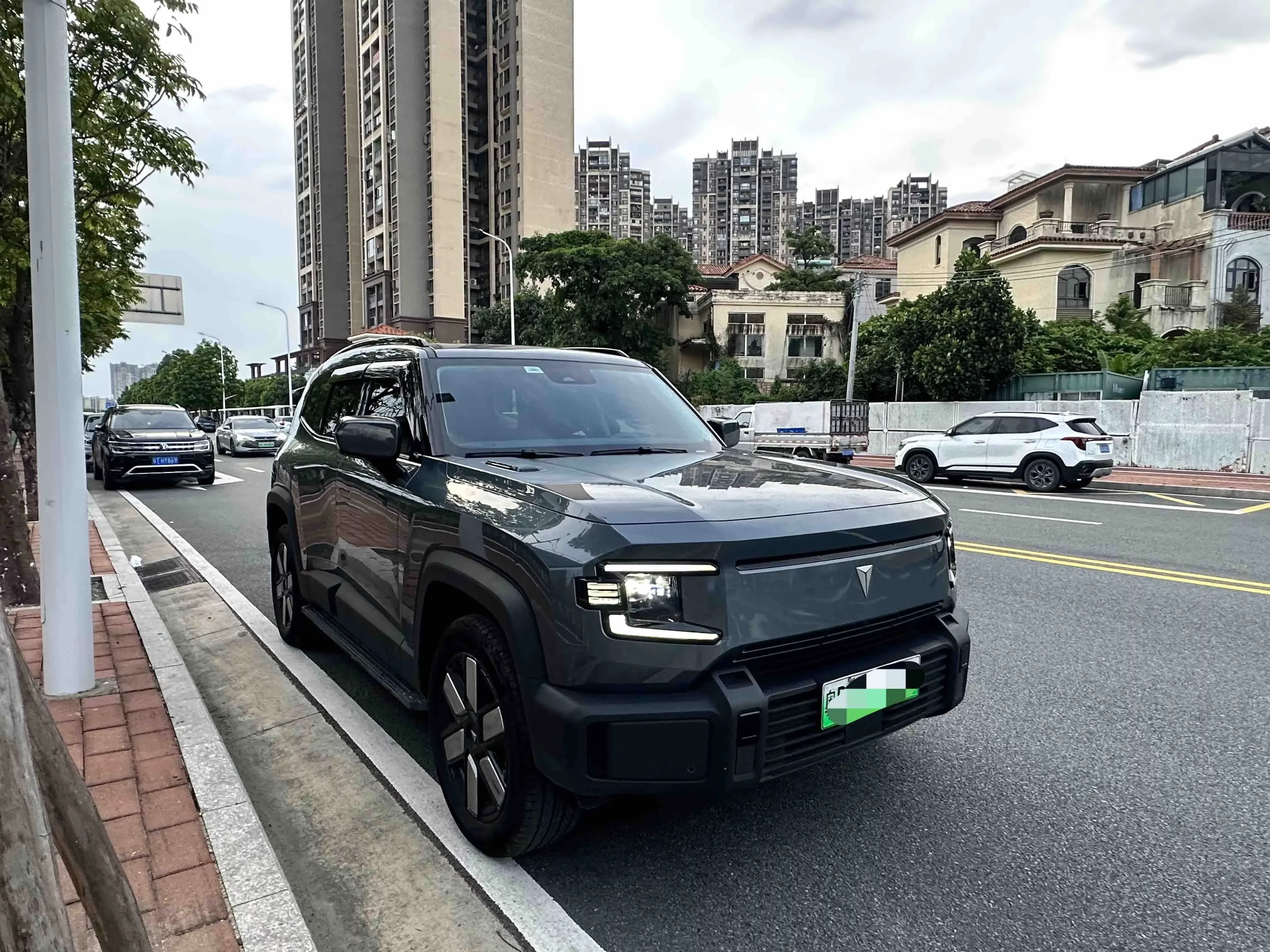 Deepal Dark blue G318