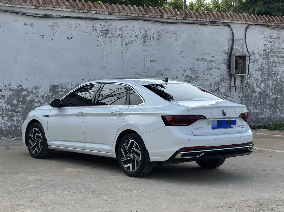 Volkswagen Sagitar