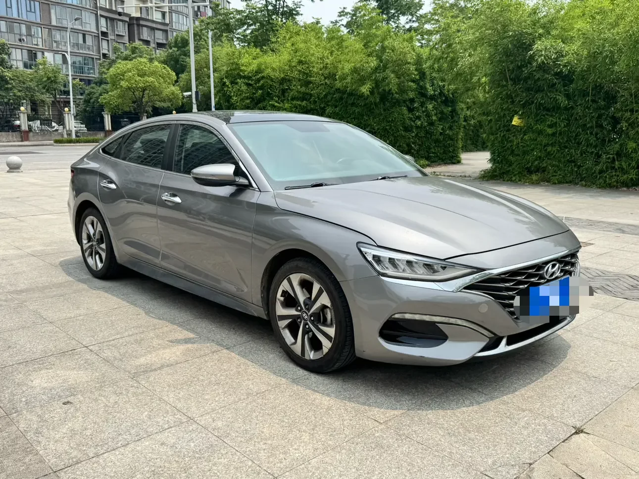 Hyundai Lafesta