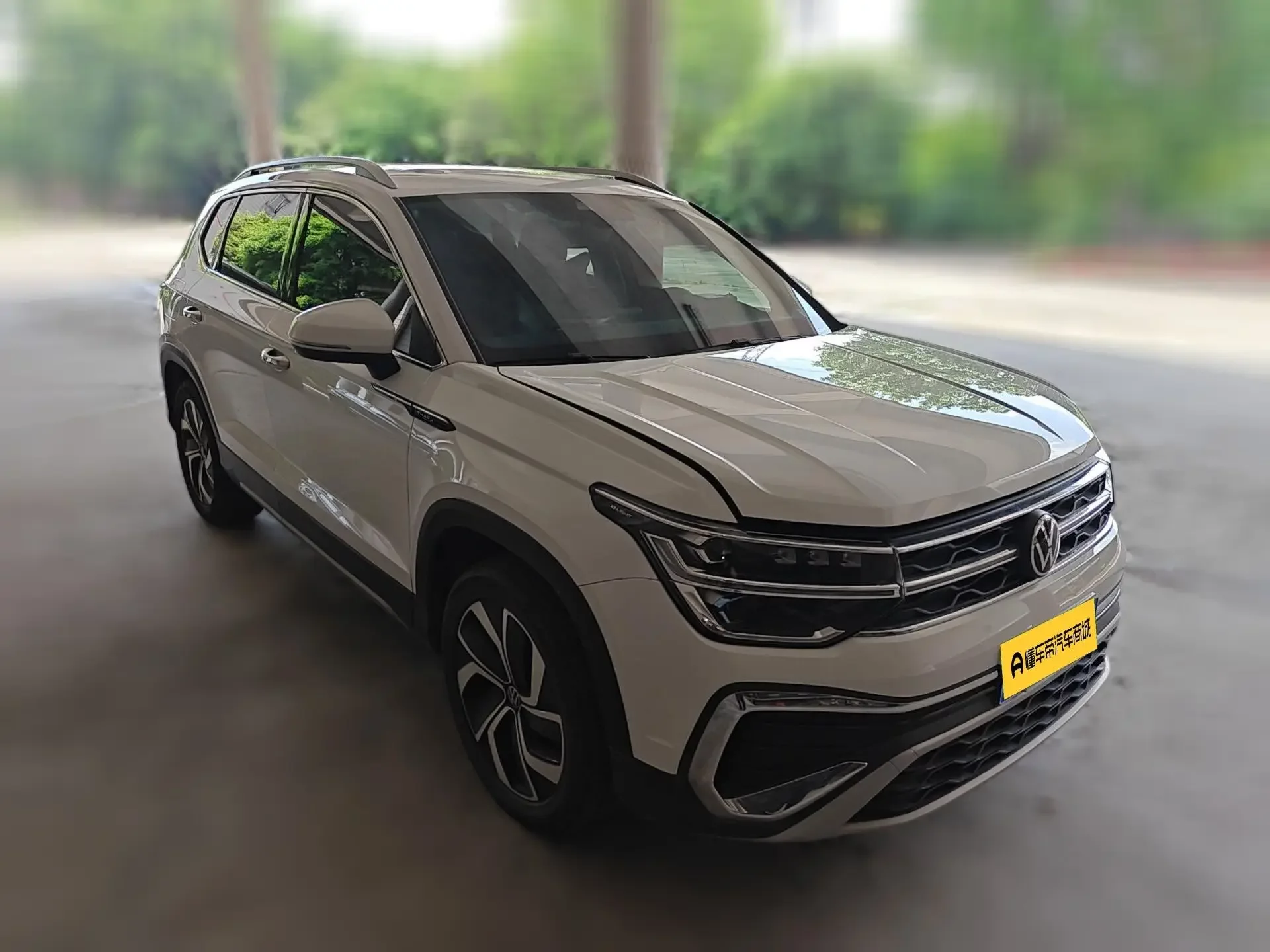 Volkswagen Tharu