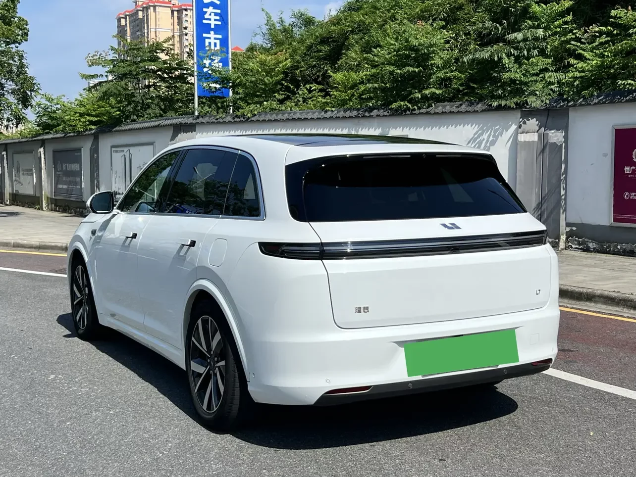 Lixiang L7