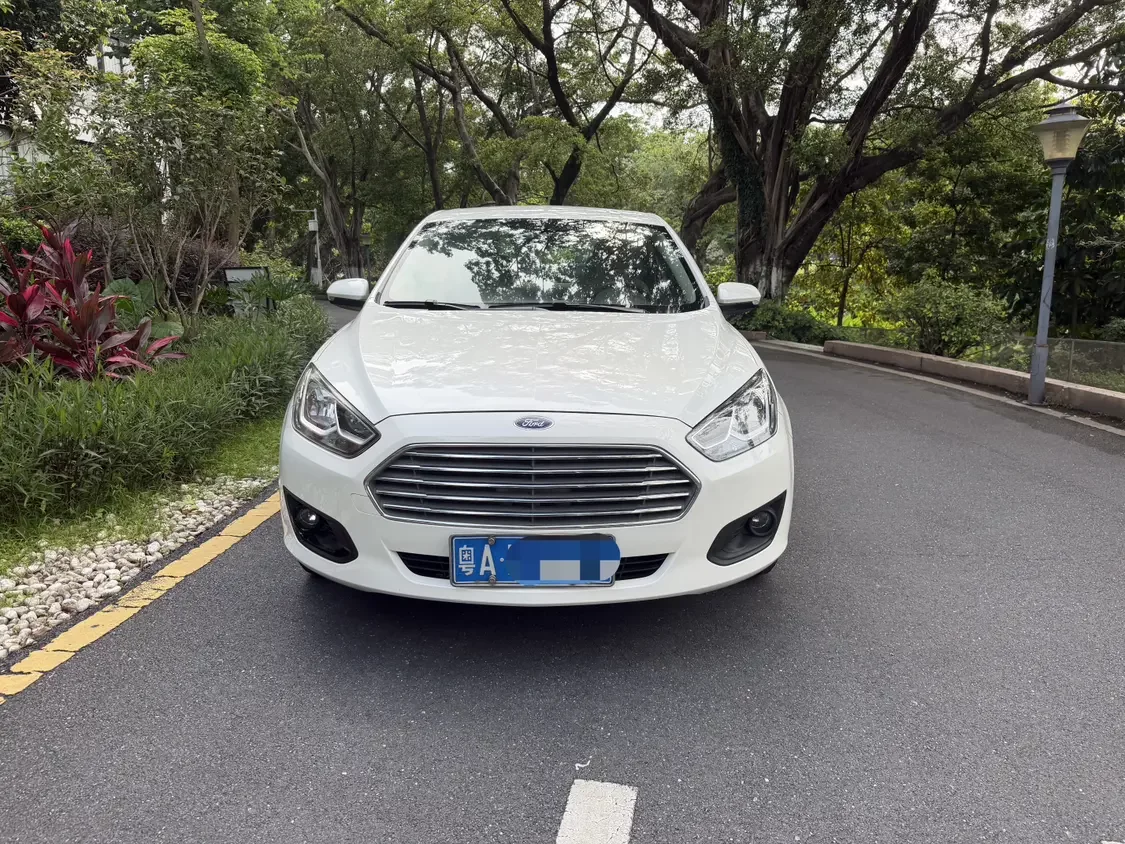 Ford Forrest  из Китая