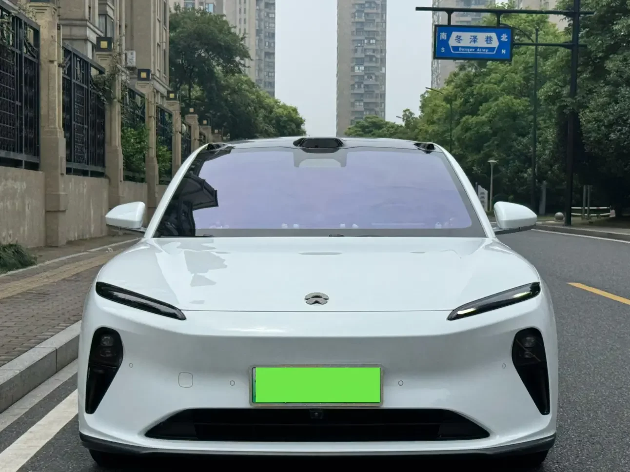NIO ET5  из Китая
