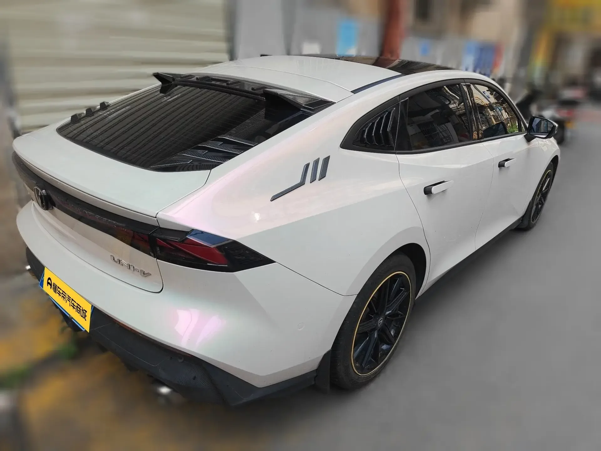 Changan UNI-V