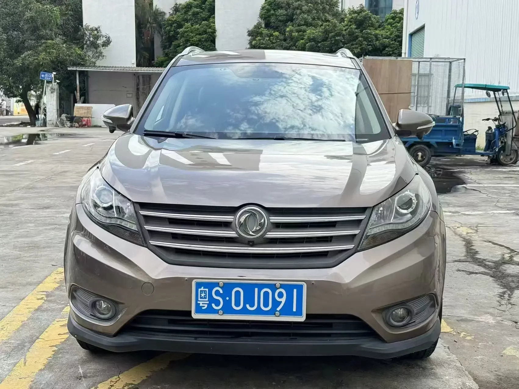 Dongfeng Fengon 580