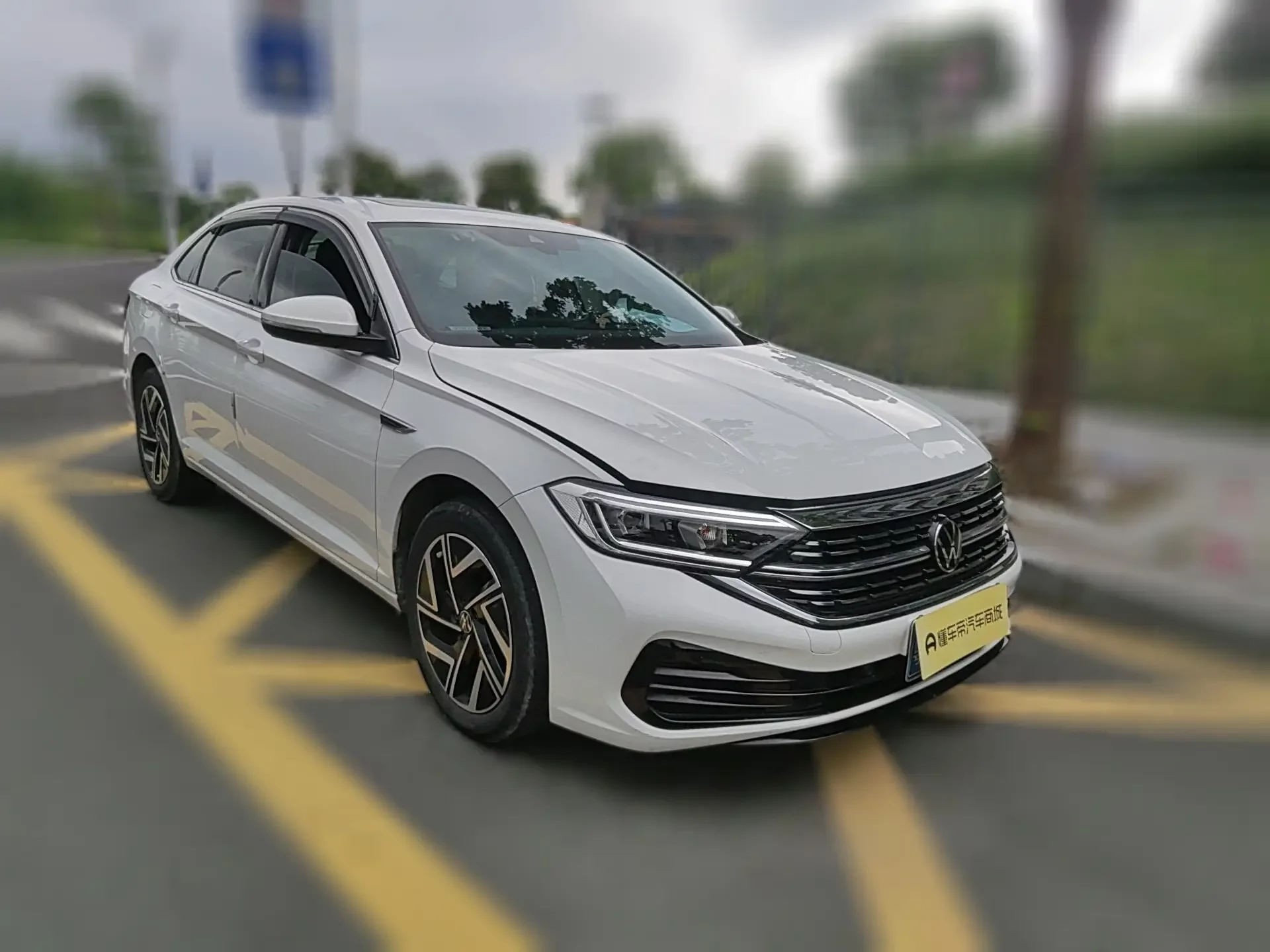 Volkswagen Sagitar