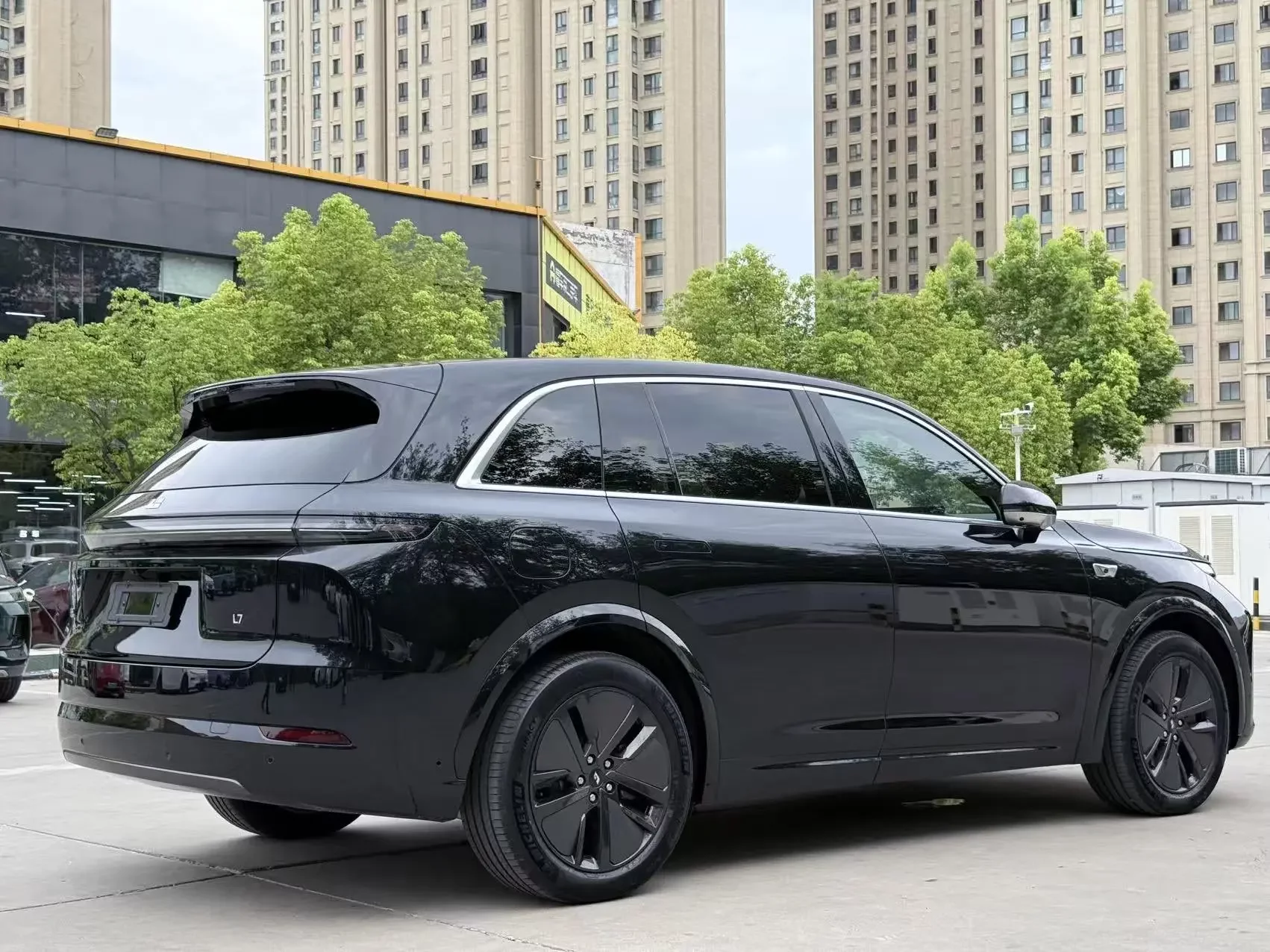 Lixiang L7