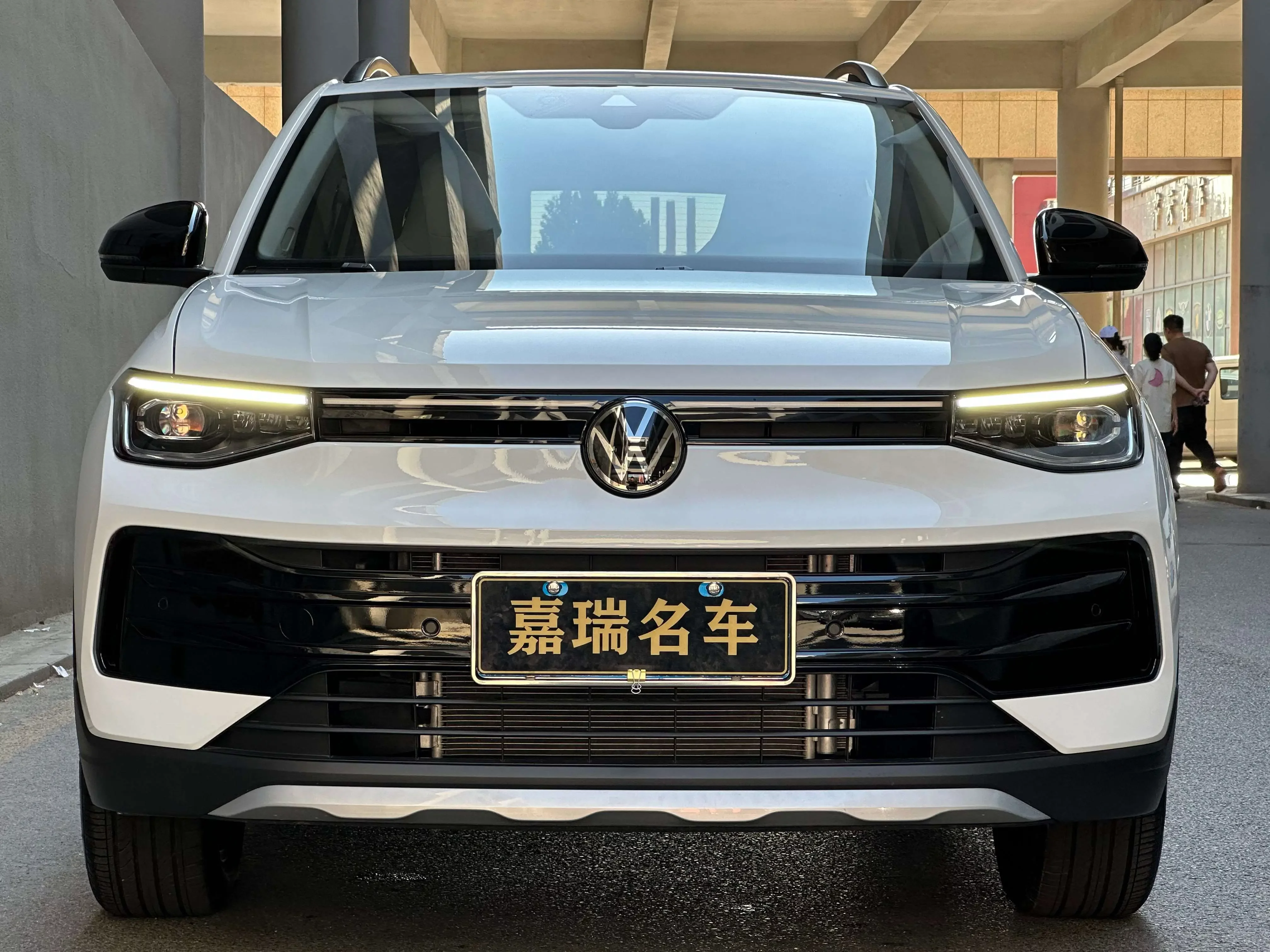 Volkswagen Tharu