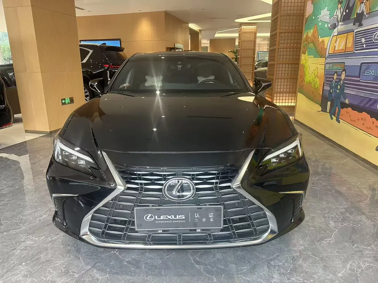 Lexus ES