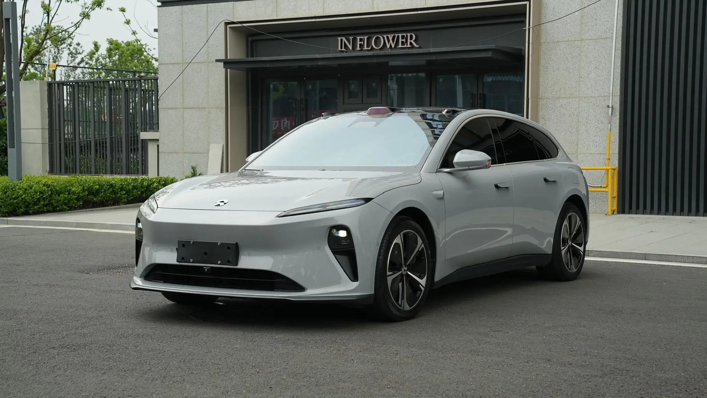 NIO ET5T  из Китая