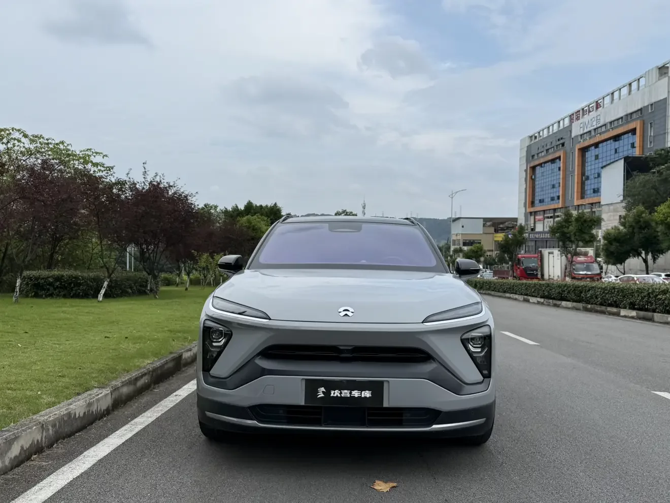 NIO ES6