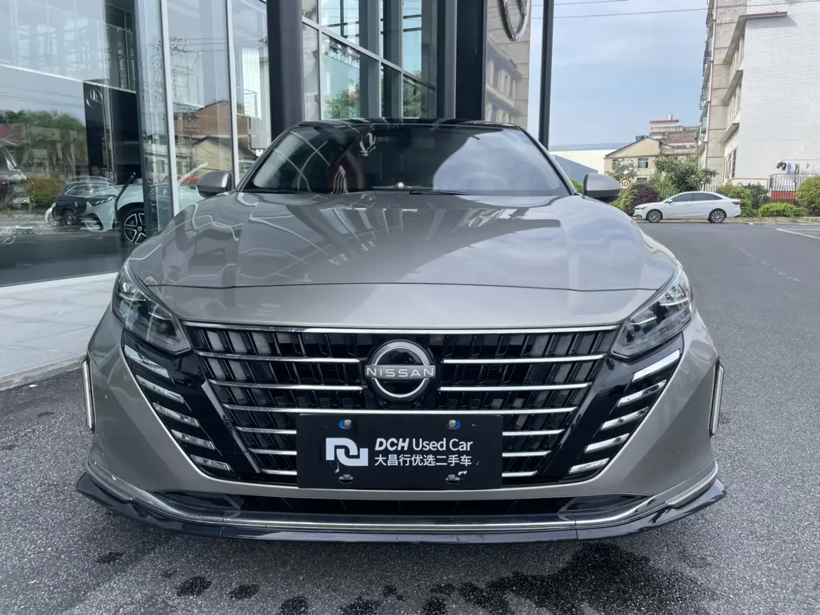 Nissan Altima