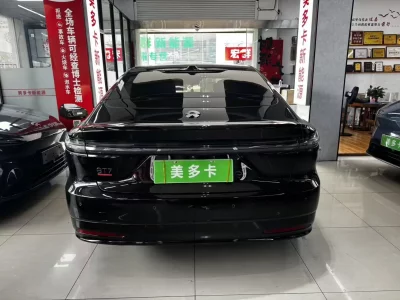 NIO ET7
