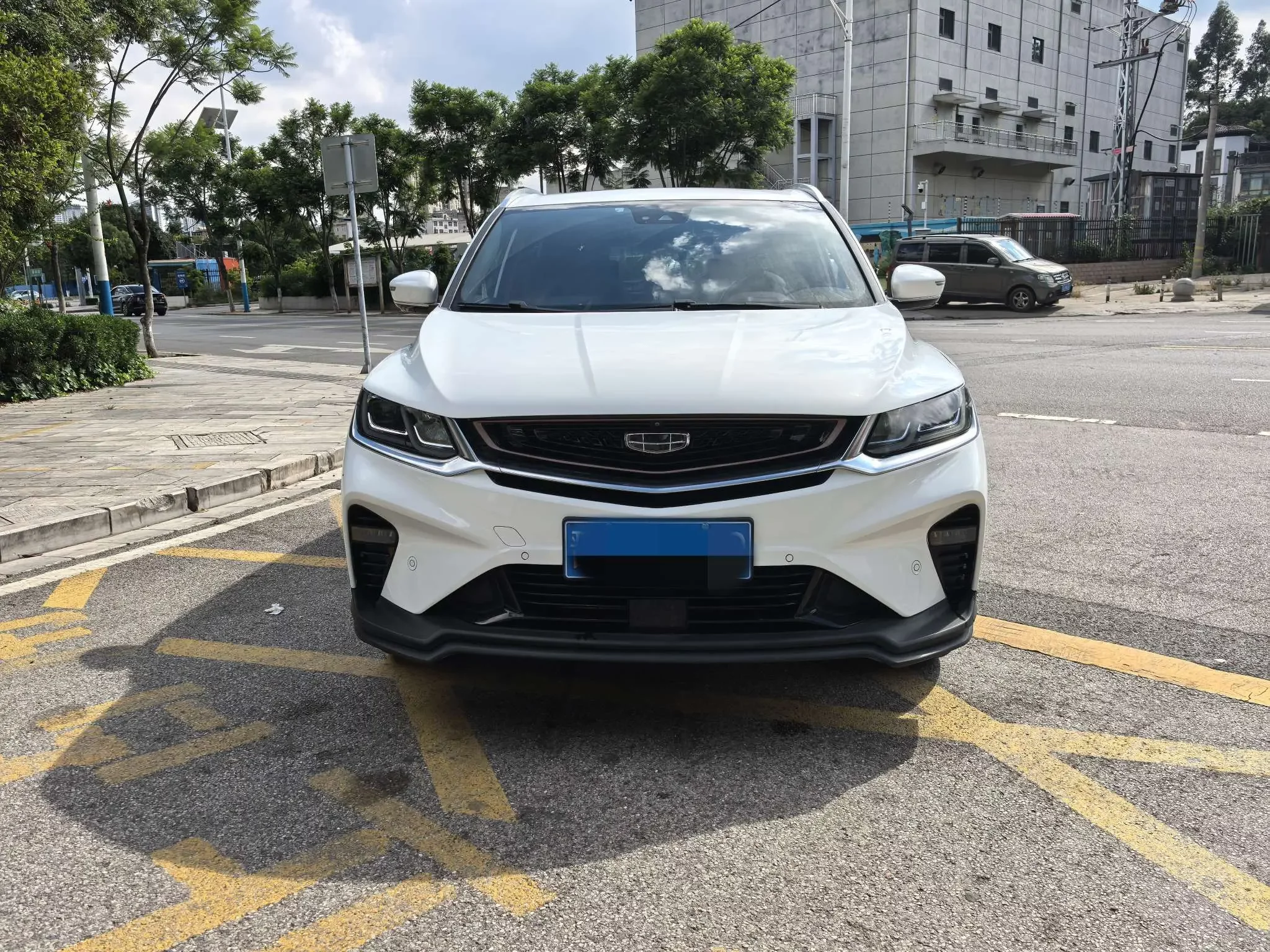 Geely Coolray SX11