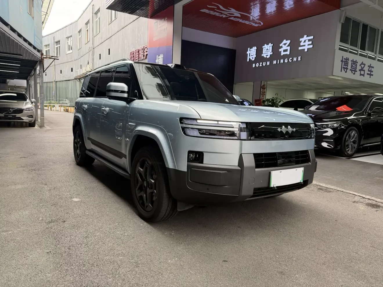 BYD Leopard Titanium 7 PHEV