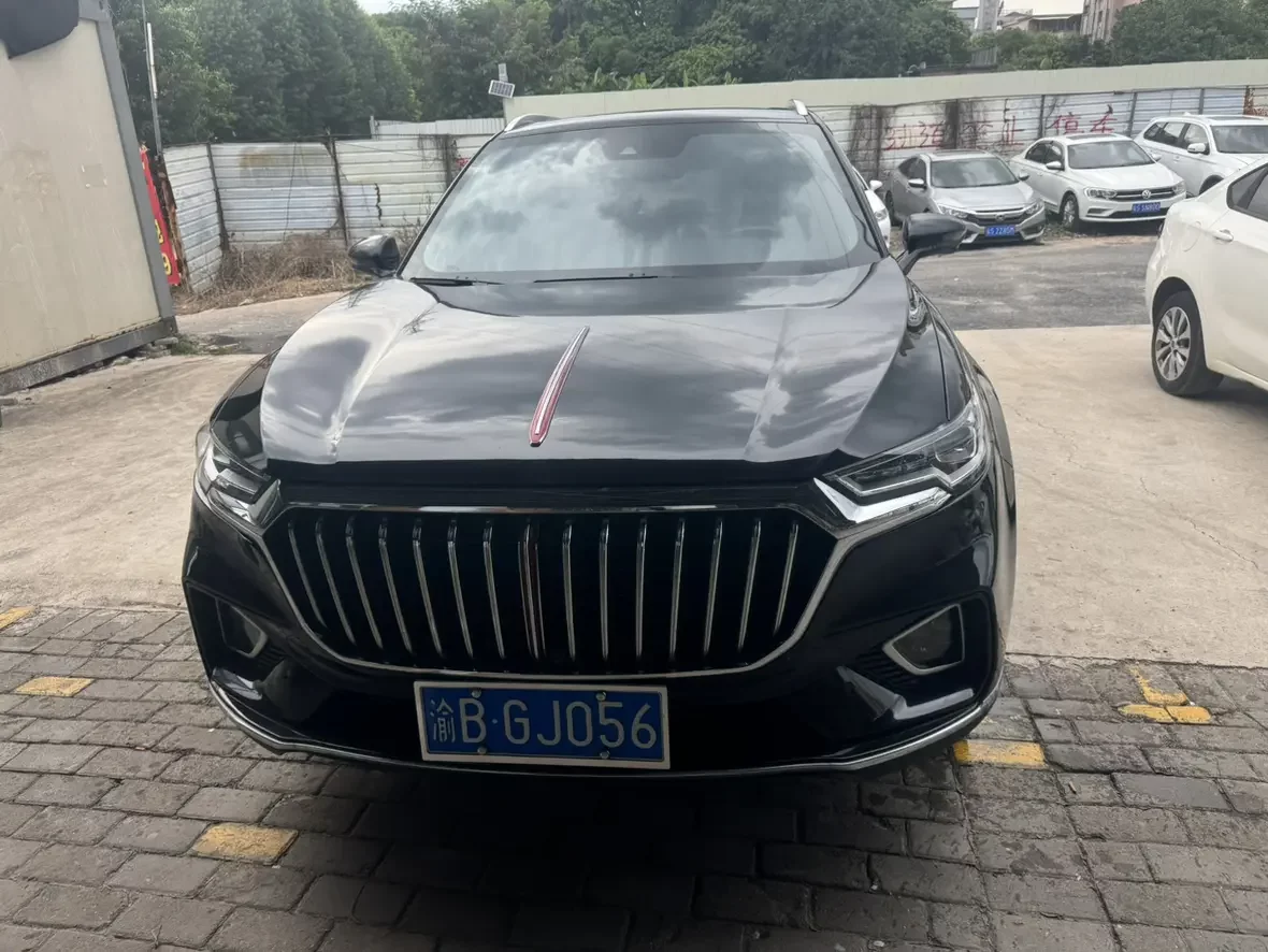 Hongqi HS5