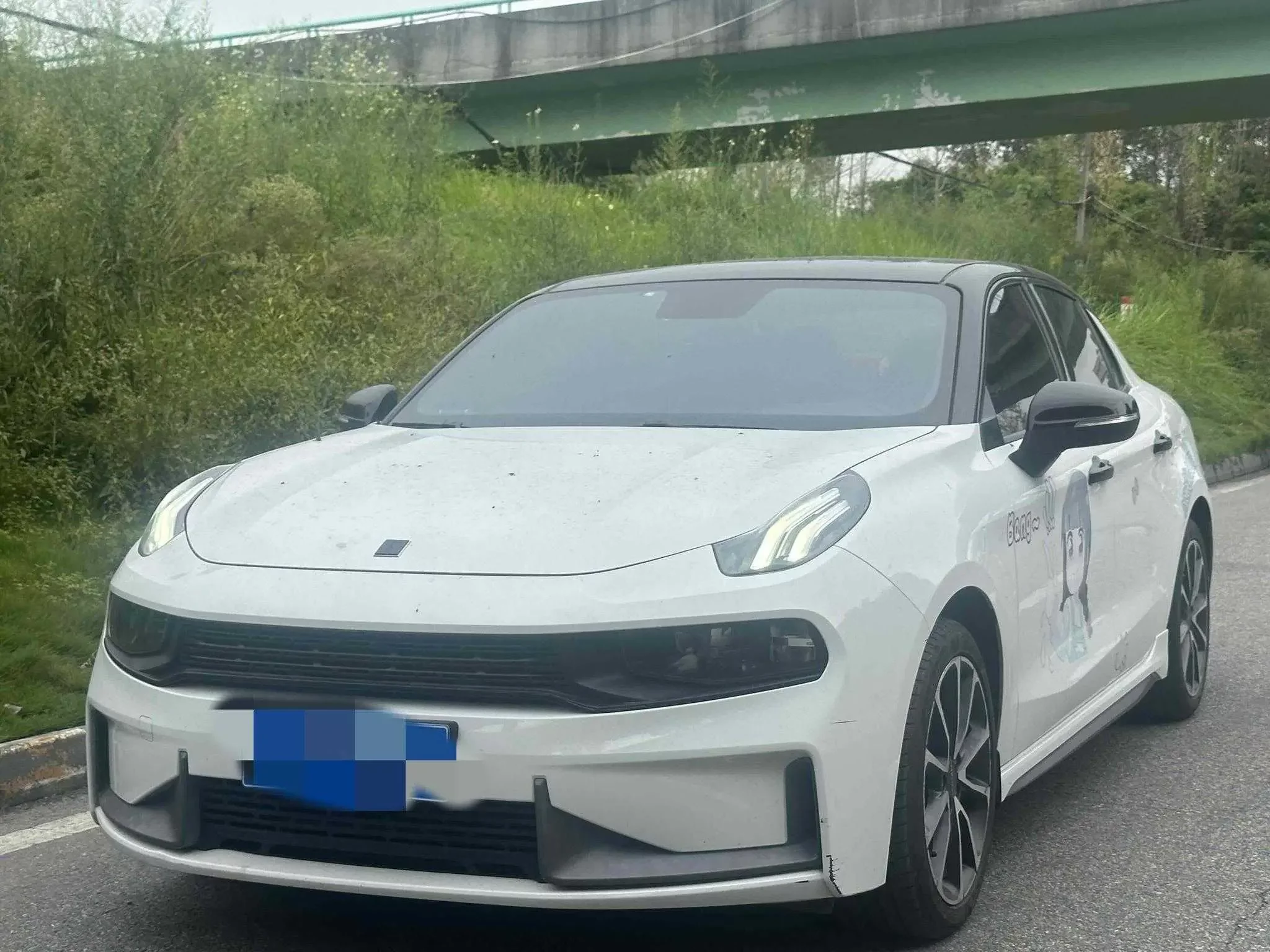 Lynk & Co 03