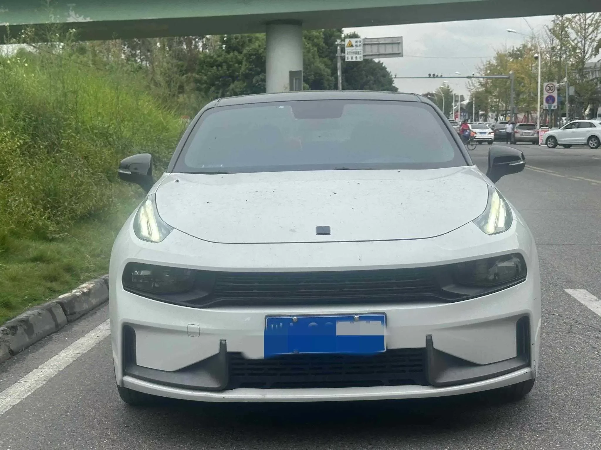 Lynk & Co 03