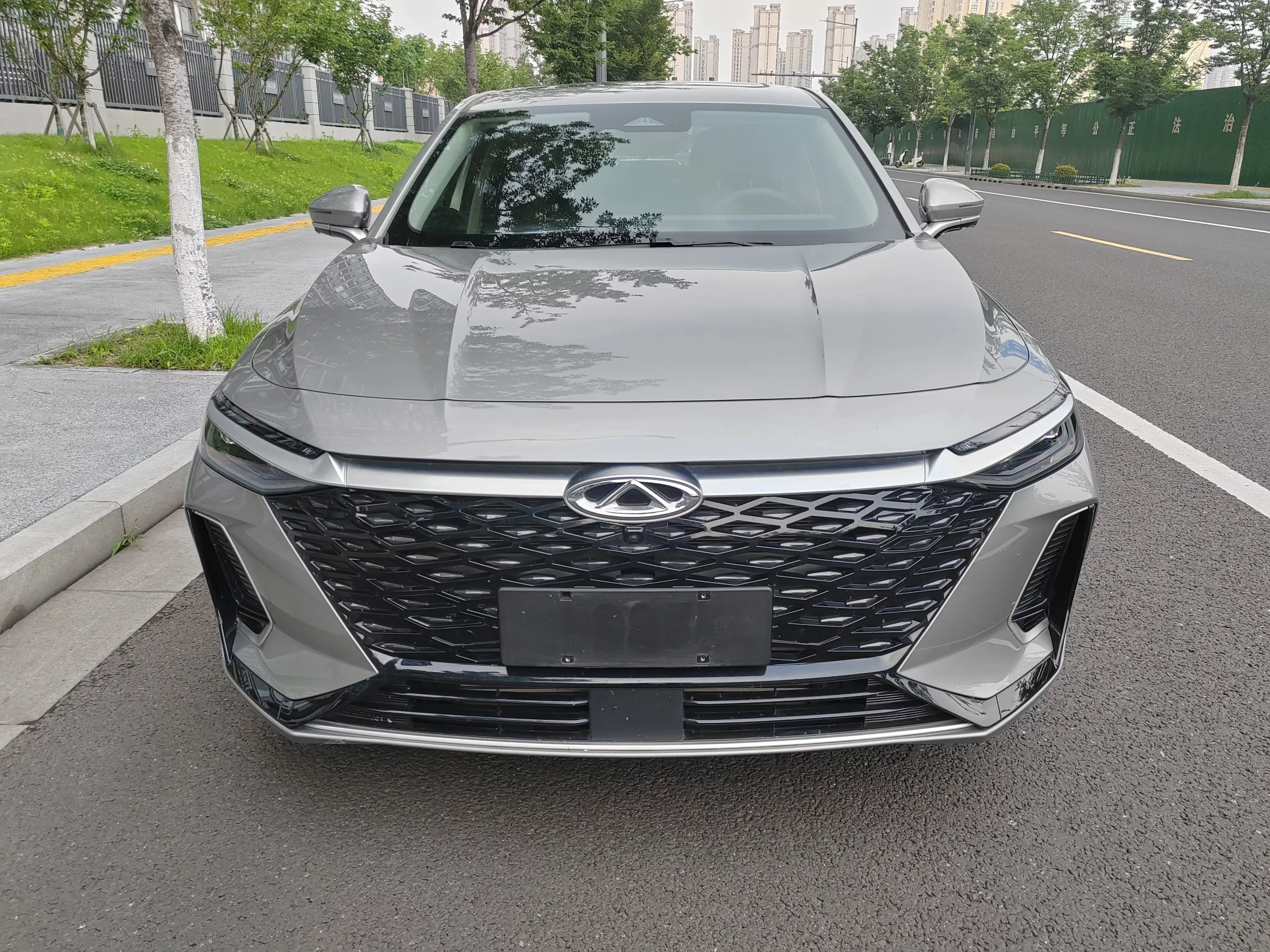 Chery Arrizo 8