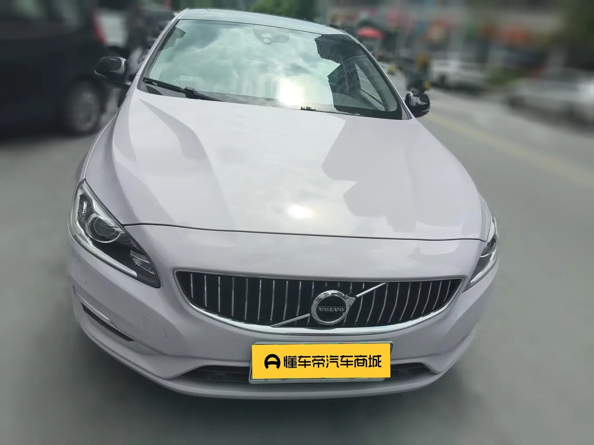 Volvo S60  из Китая