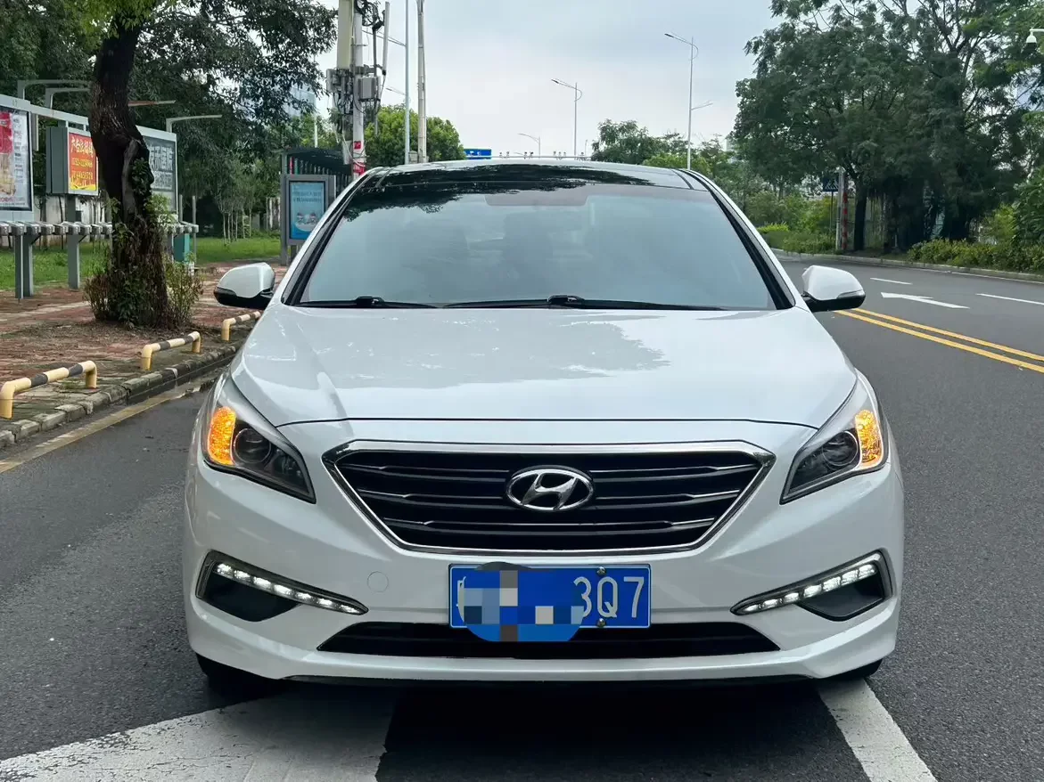 Hyundai sonata nine