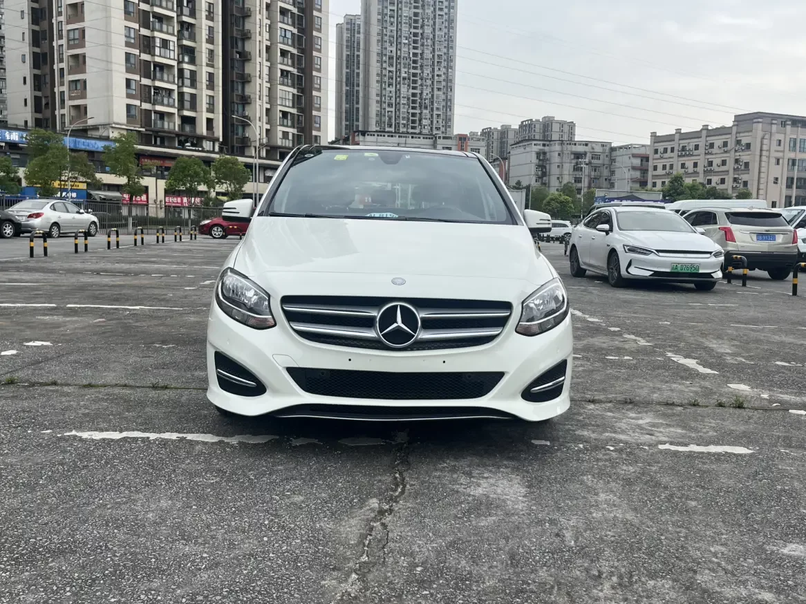 Mercedes-Benz B Class