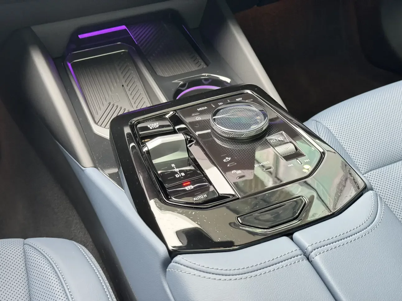 BMW i5