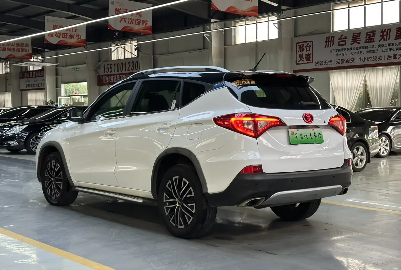 BYD Song DM