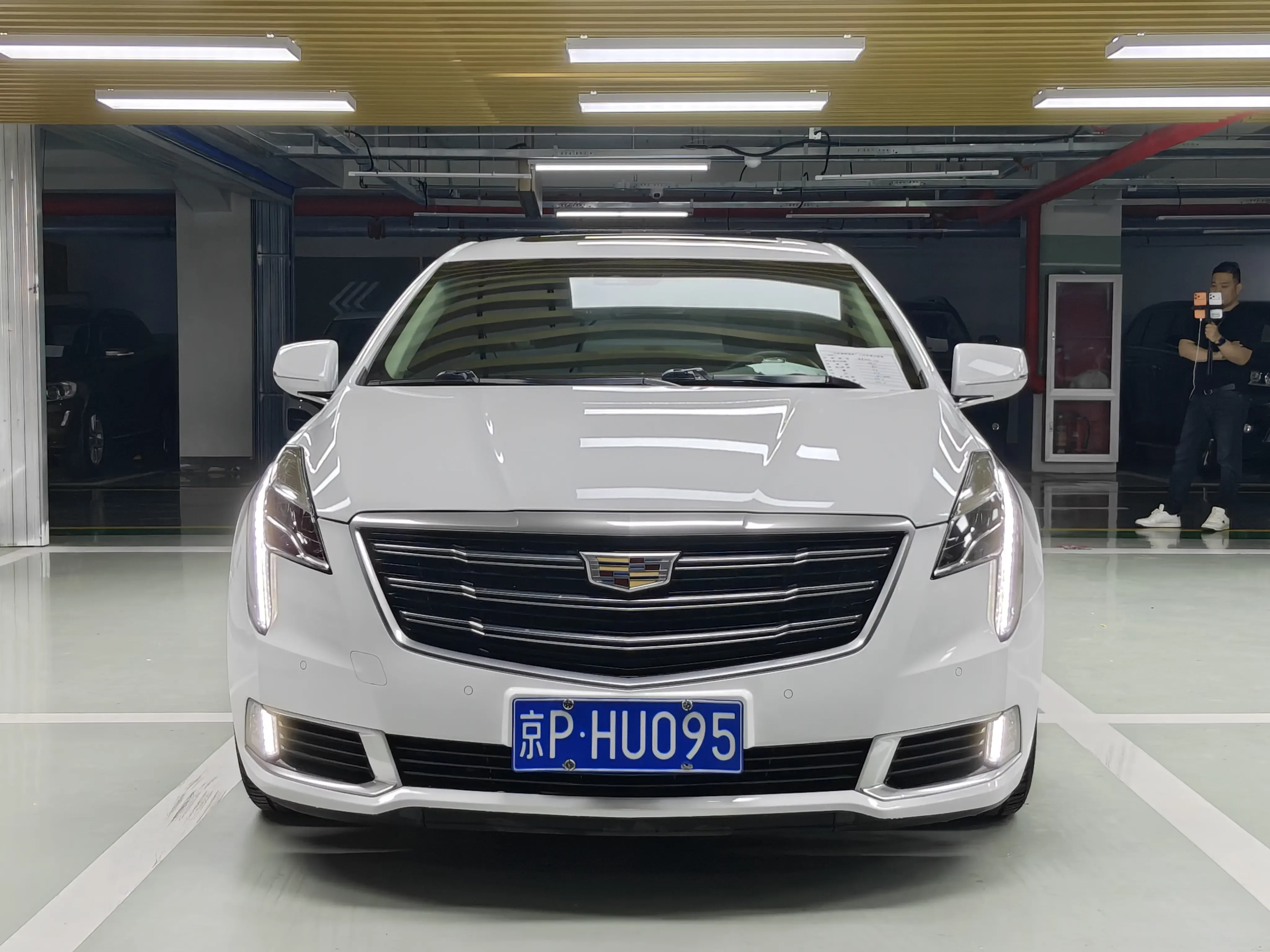 Cadillac XTS
