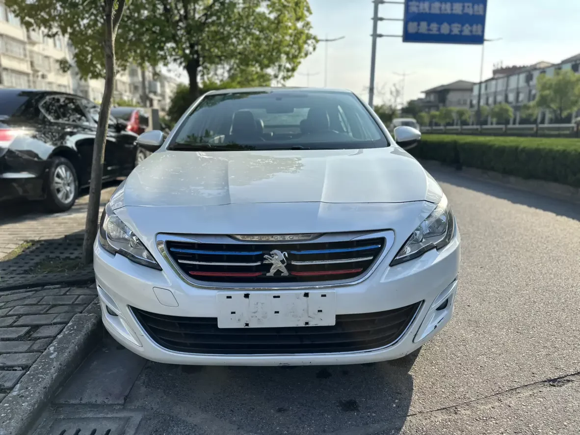 Peugeot 408
