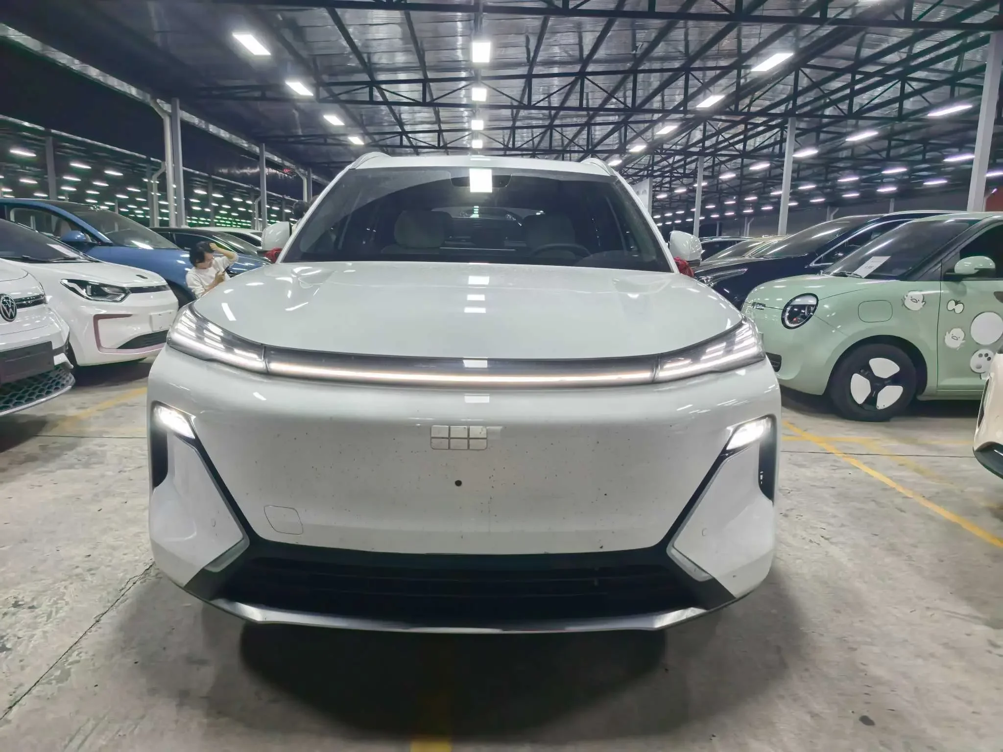 Geely Galaxy L7