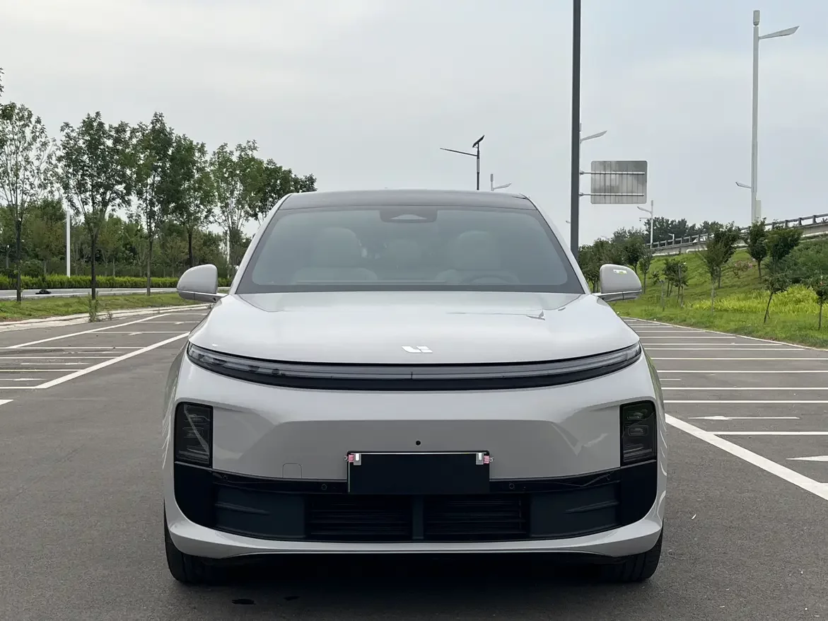 Li L6 (Ideal L6)  из Китая