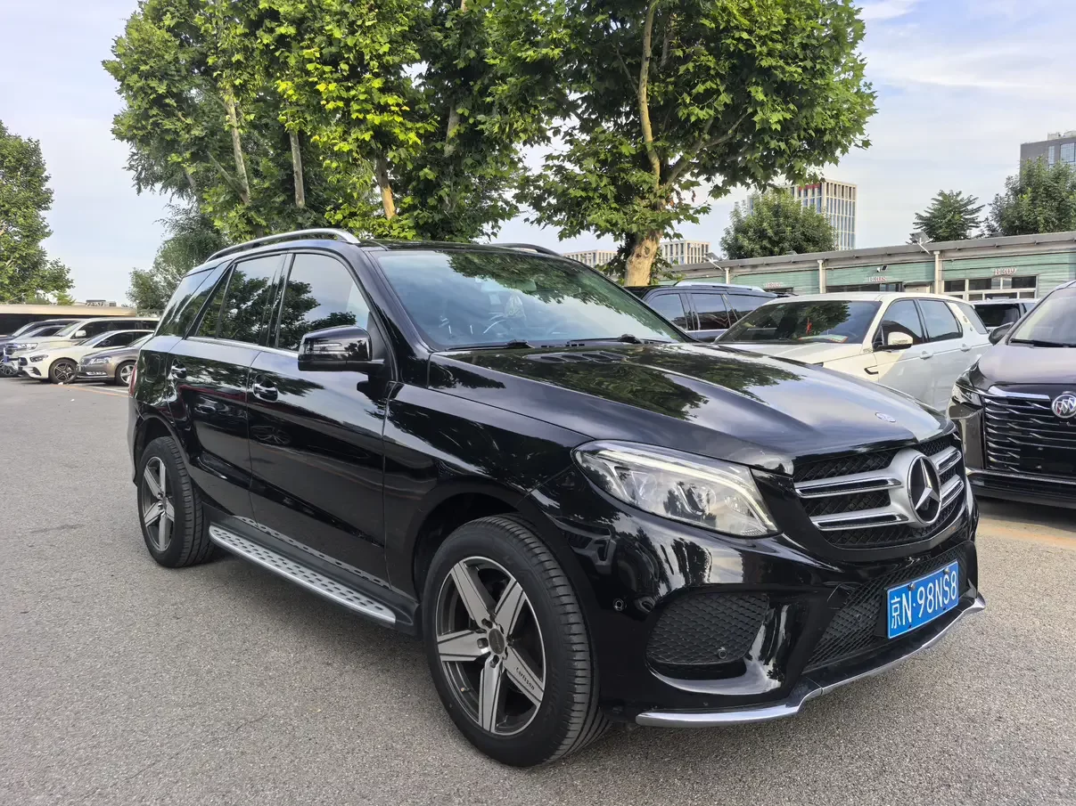 Mercedes-Benz GLE (Imported)
