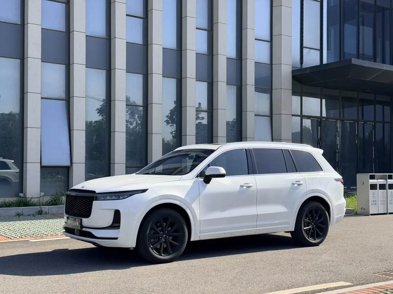 Li ONE (Ideal ONE)  из Китая