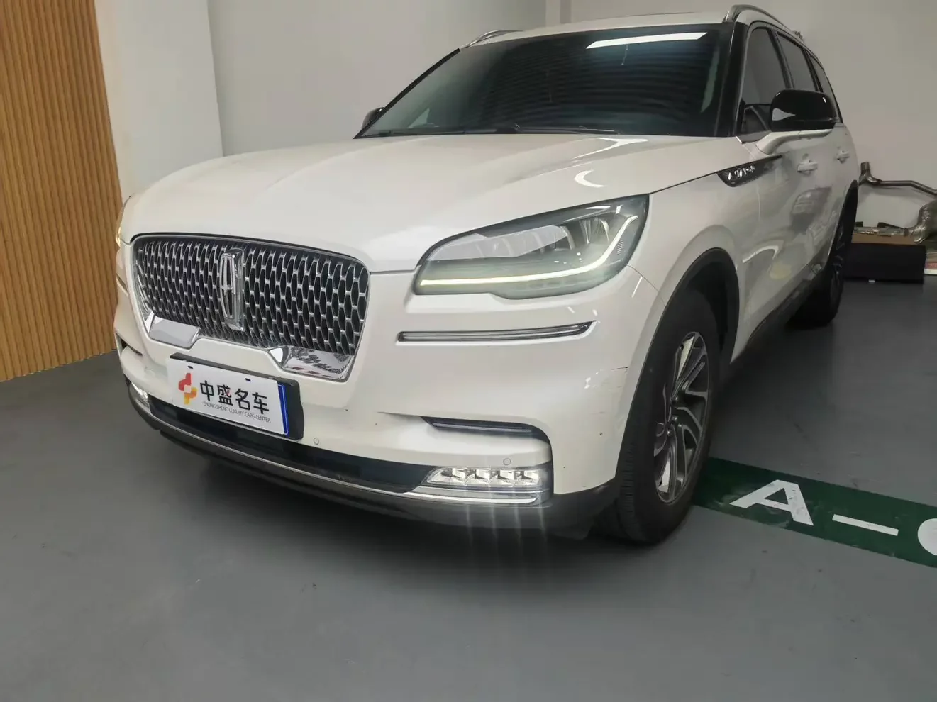 Lincoln aviator