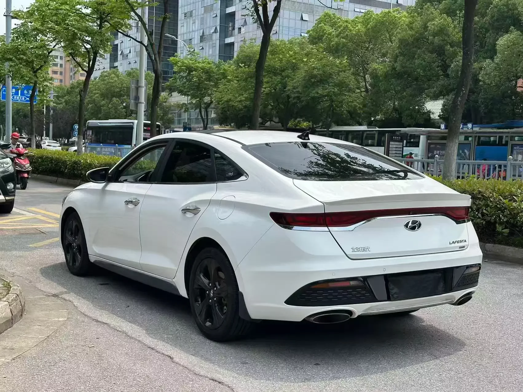 Hyundai Lafesta